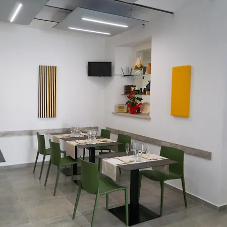 Vendégház La Terrazza Azzurra Bellisio Solfare