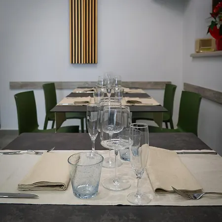 Vendégház La Terrazza Azzurra Bellisio Solfare