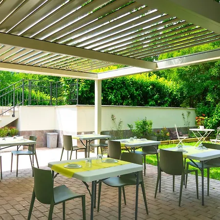 La Terrazza Azzurra Pensión 4*